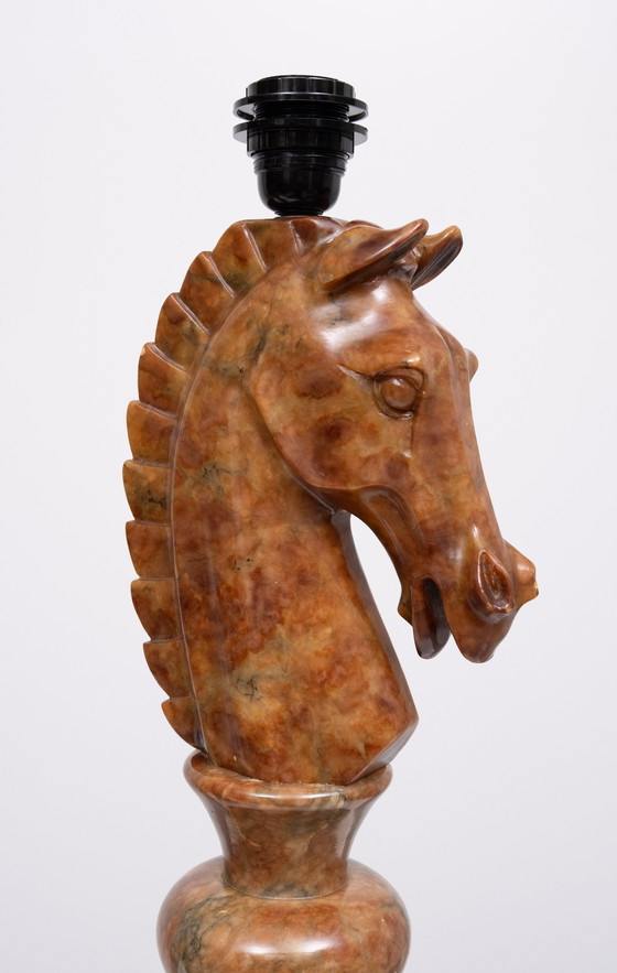 Image 1 of Grote Paardenhoofden Uit Albasten Gesneden Tafellampen 