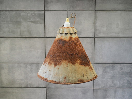 Metalen lamp, industriële stijl, 1950S