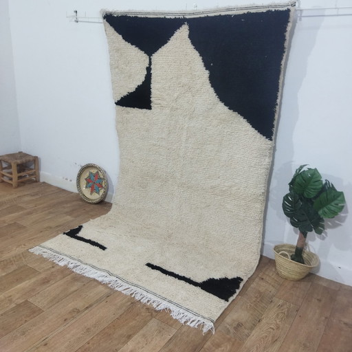 Marokkaans Berber Tapijt In Zwart En Wit - Tapis Berbère Marocain Blanc Et Noir