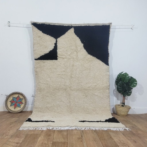 Marokkaans Berber Tapijt In Zwart En Wit - Tapis Berbère Marocain Blanc Et Noir