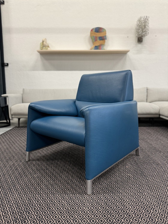 Image 1 of Leolux Felizia Fauteuil hoog blauw leer