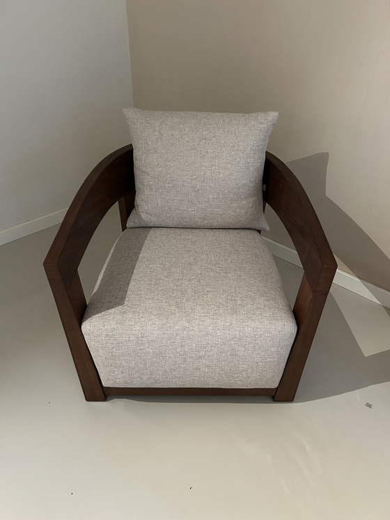 Image 1 of Fauteuil ‘Rubautelli’ - Walnut Finish