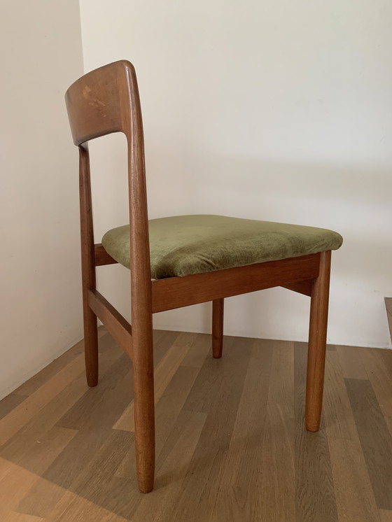 Image 1 of 6 Teakhouten stoelen van John Herbert voor A. Younger