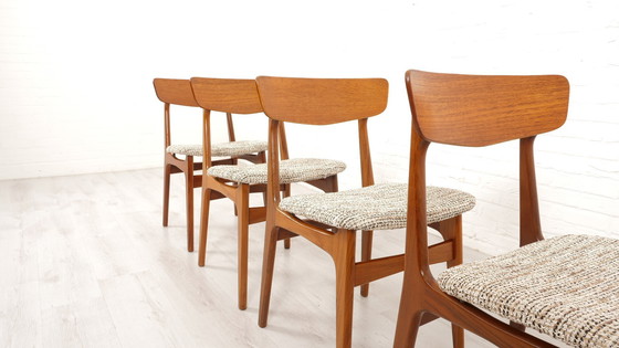 Image 1 of 4 X Eetkamerstoelen | Schiønning & Elgaard | Teak | Opnieuw Gestoffeerd