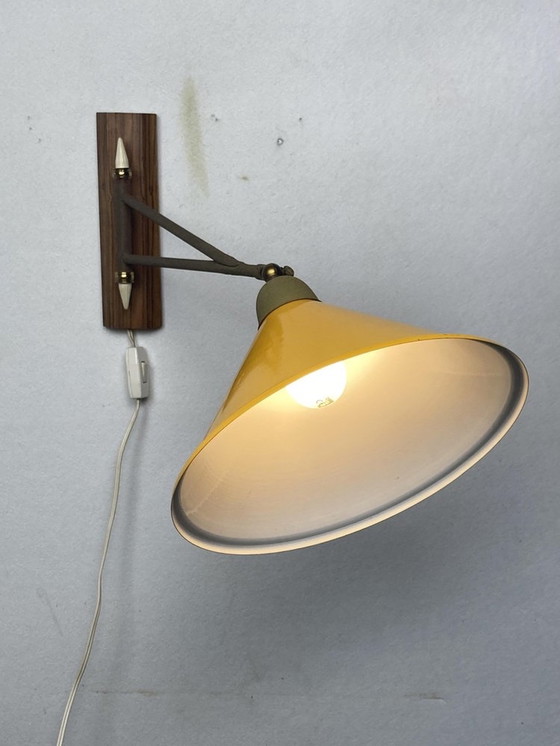 Image 1 of Zwenkarm Wandlamp