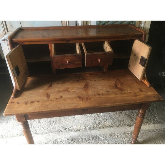 Image 1 of Vintage grenen bureau met meerdere niveaus