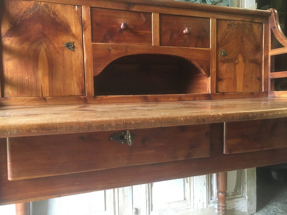 Image 1 of Vintage grenen bureau met meerdere niveaus