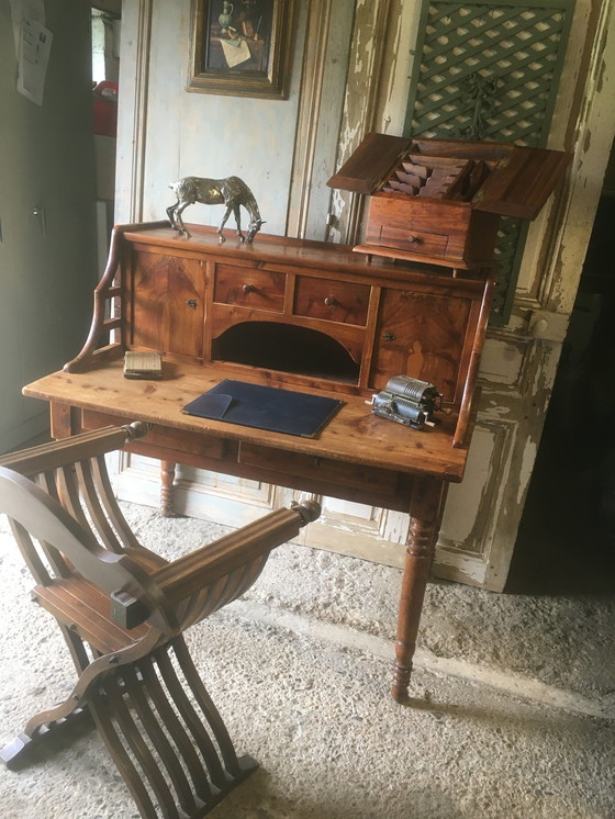 Image 1 of Vintage grenen bureau met meerdere niveaus