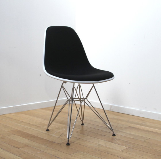 Image 1 of Suite van 4 stoelen, Charles & Ray Eames