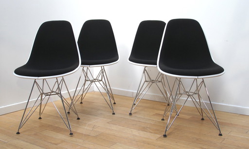 Suite van 4 stoelen, Charles & Ray Eames