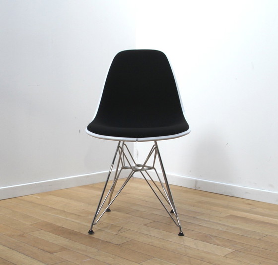 Image 1 of Suite van 4 stoelen, Charles & Ray Eames