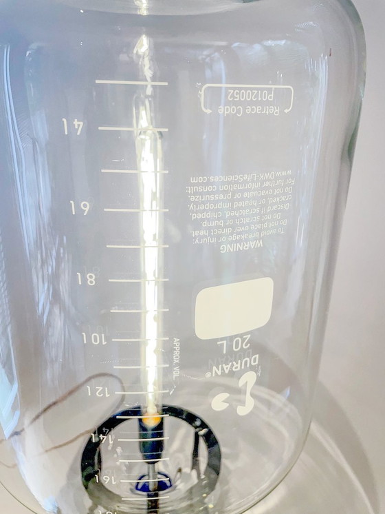 Image 1 of Driepootlamp 20L