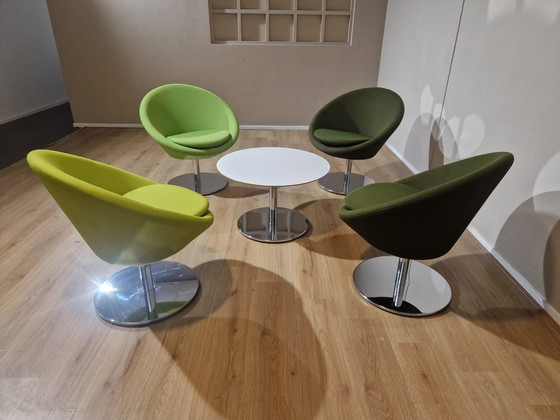 Image 1 of 4X Allermuir Conic Stoelen - Tafel - Design - Groen - Wit