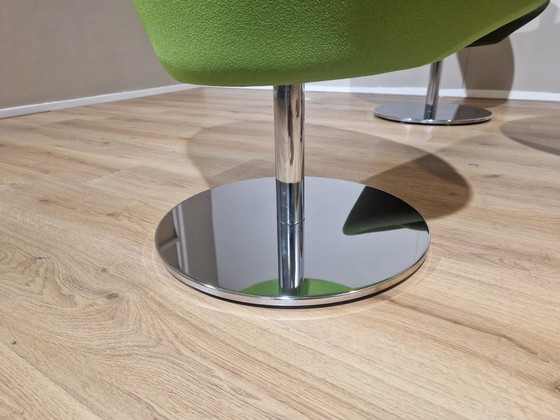 Image 1 of 4X Allermuir Conic Stoelen - Tafel - Design - Groen - Wit