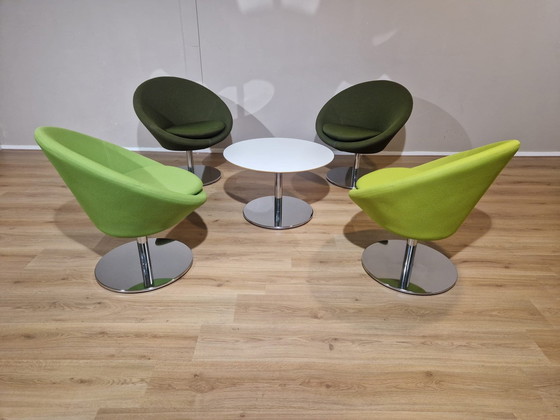 Image 1 of 4X Allermuir Conic Stoelen - Tafel - Design - Groen - Wit