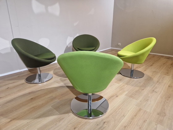 Image 1 of 4X Allermuir Conic Stoelen - Tafel - Design - Groen - Wit