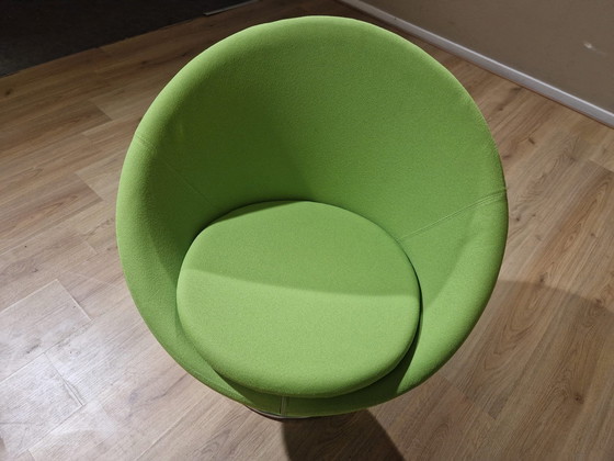 Image 1 of 4X Allermuir Conic Stoelen - Tafel - Design - Groen - Wit