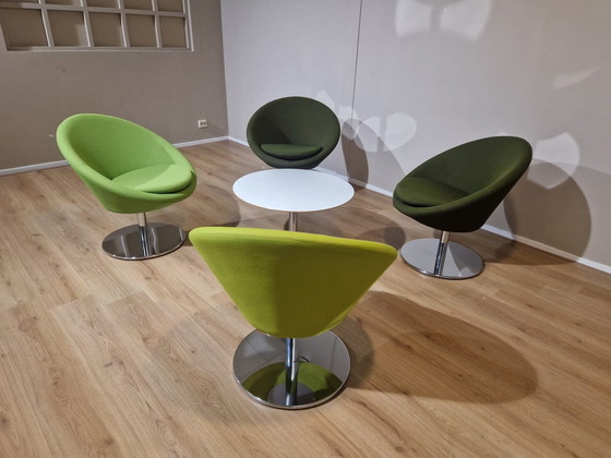 Image 1 of 4X Allermuir Conic Stoelen - Tafel - Design - Groen - Wit