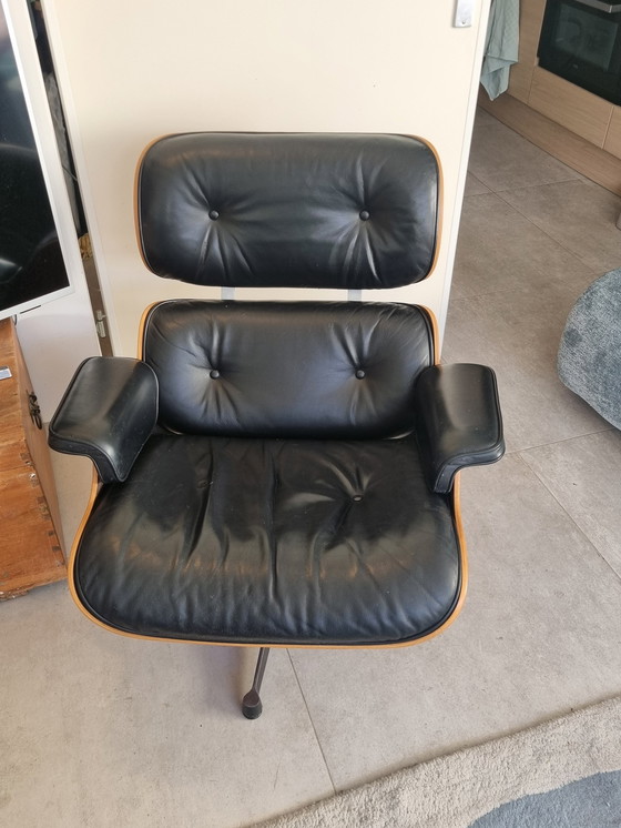 Image 1 of Vitra Eames Lounge Chair Met Ottoman Zwart Leer