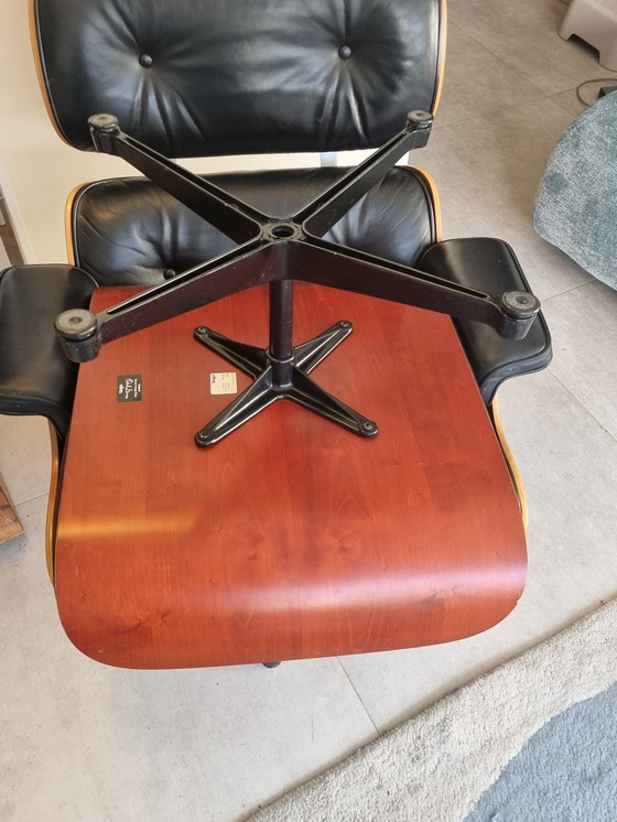 Image 1 of Vitra Eames Lounge Chair Met Ottoman Zwart Leer