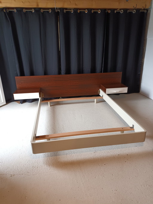 Raymond Loewy bed