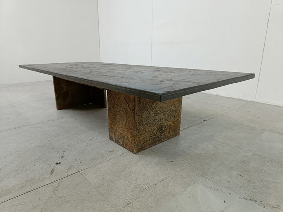 Image 1 of XL Brutalist stenen salontafel, jaren 70