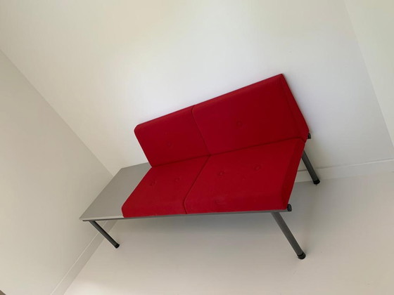 Image 1 of Friso Kramer Ahrend de Cirkel Industrieel vintage bank