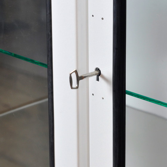 Image 1 of Gerestaureerde Vintage medische kast van IJzer en Glas , jaren 70