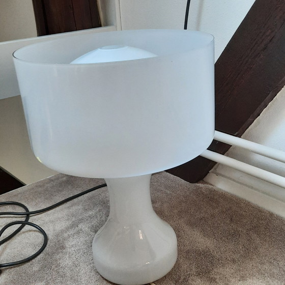 Image 1 of Vintage tafellamp opaalglas.