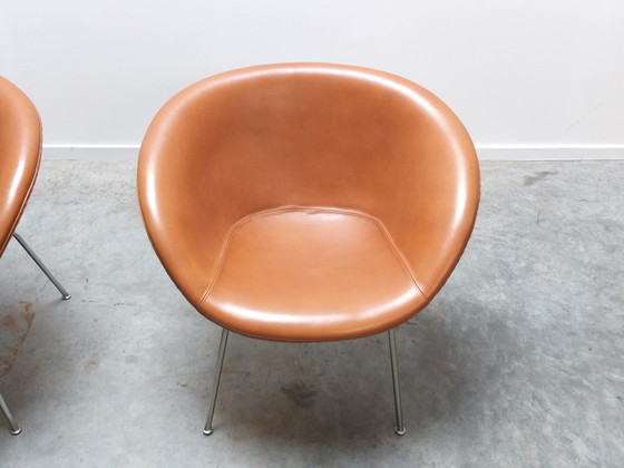 Image 1 of Vroeg paar 'Pot'-stoelen van Arne Jacobsen voor Fritz Hansen, 1959