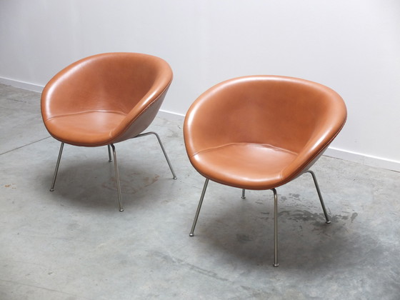 Image 1 of Vroeg paar 'Pot'-stoelen van Arne Jacobsen voor Fritz Hansen, 1959