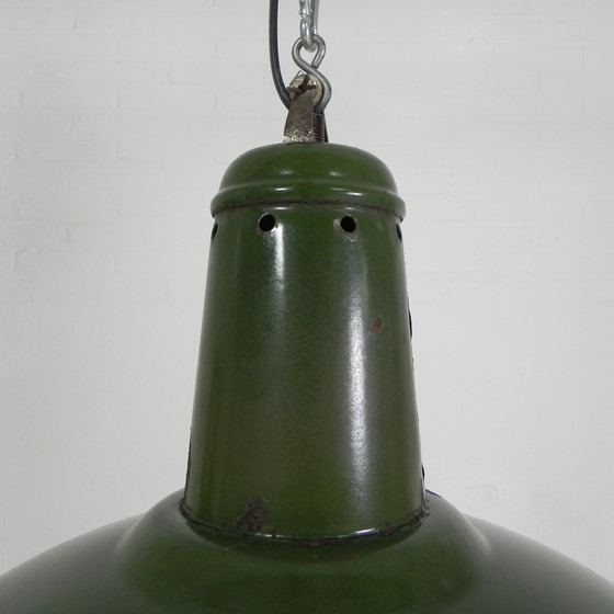 Image 1 of Vintage hanglamp met geëmailleerde stalen kap