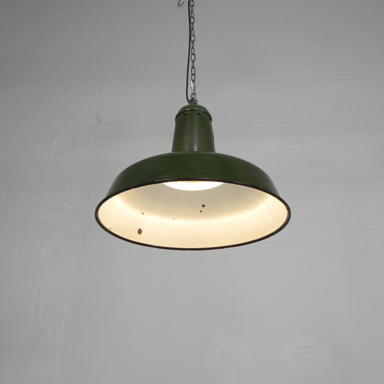 Image 1 of Vintage hanglamp met geëmailleerde stalen kap