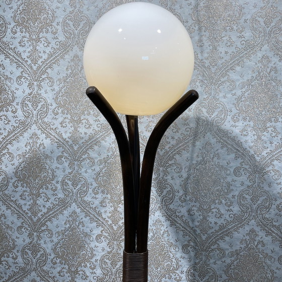 Image 1 of Vintage bamboe vloerlamp uit de jaren 70 met glazen bol