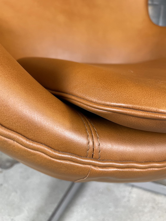 Image 1 of Fritz Hansen Egg chair by Arne Jacobsen