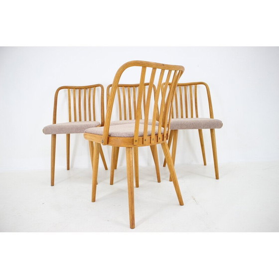 Image 1 of Set van 4 vintage eikenhouten eetkamerstoelen door Antonin Suman, Tsjecho-Slowakije 1970
