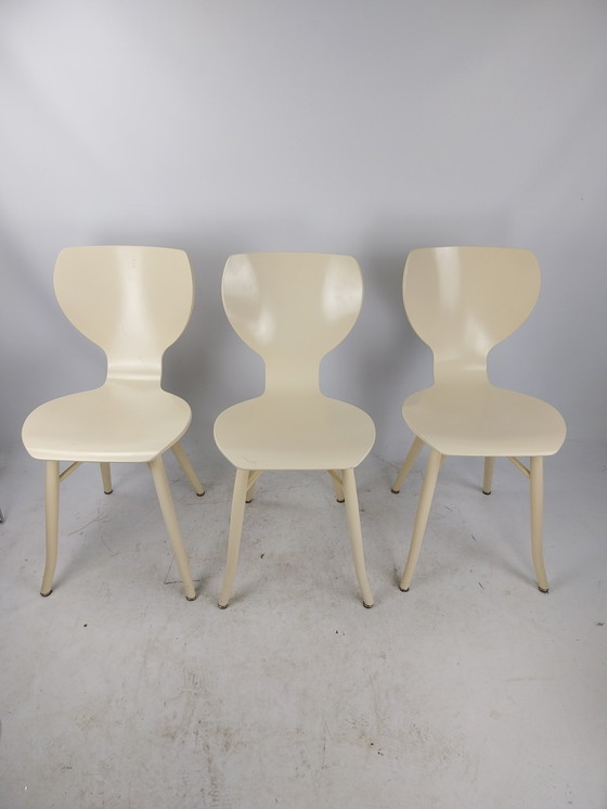 Image 1 of 3 x Linteloo tulipani eetkamerstoelen in off White in zeer goede originele conditie. 