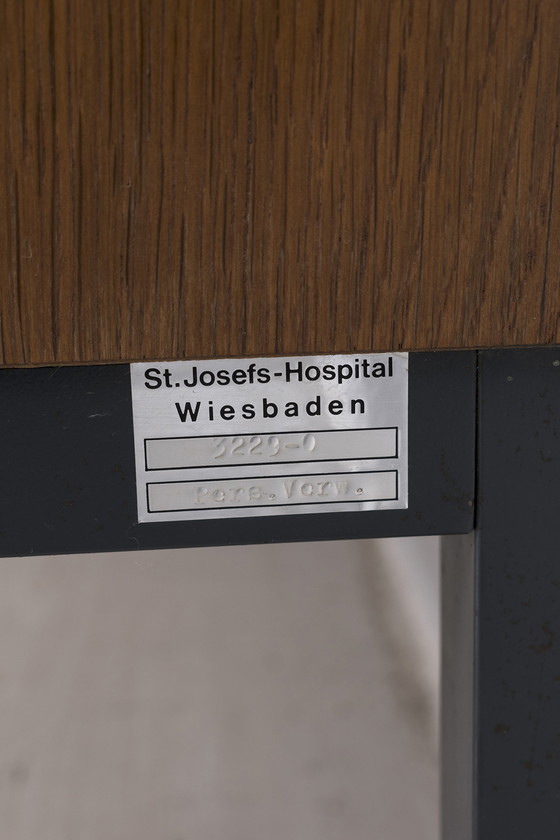 Image 1 of Voko dressoir met schuifdeuren