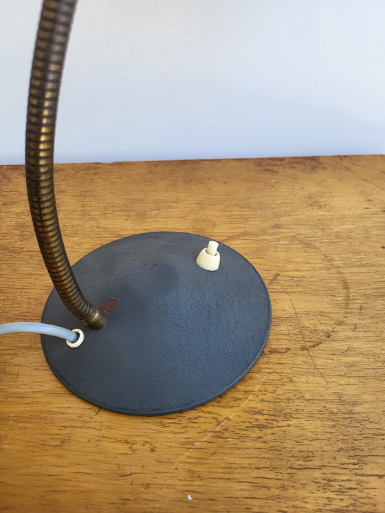 Image 1 of Vintage Bureaulamp, Metaal Grijs En Messing Beweegbare Arm, Heksenhoed, Jaren 60