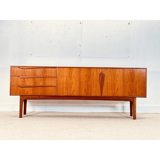 Vintage teakhouten dressoir van Tom Robertson voor McIntosh, Schotland 1970
