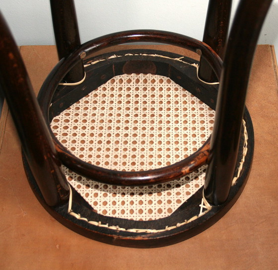 Image 1 of Thonet kruk