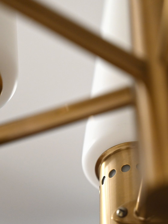 Image 1 of Messing en glazen kroonluchter uit 1950 van Hans-Agne Jakobsson