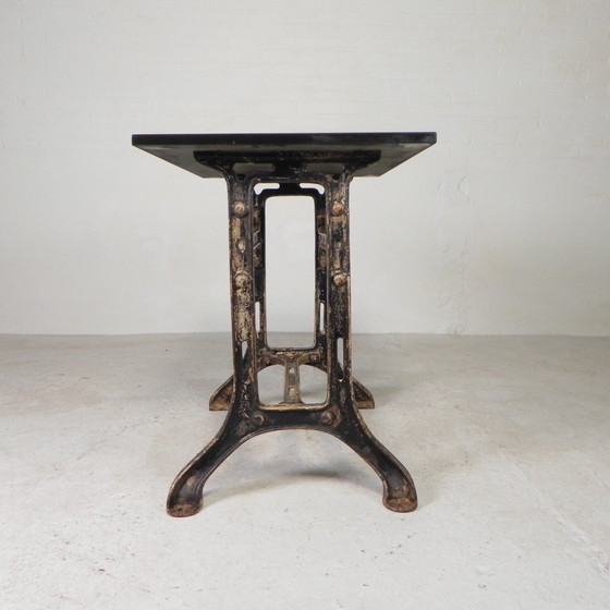Image 1 of Industriele Tafel, Tuintafel Met Hardsteen Plaat Op Gietijzeren Frame, Jaren 30