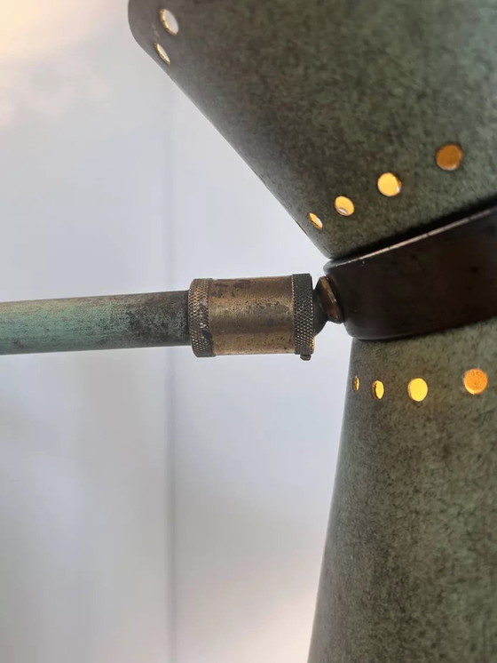 Image 1 of Antieke antieke groene en messing oriënteerbare wandlamp, Italië 1950