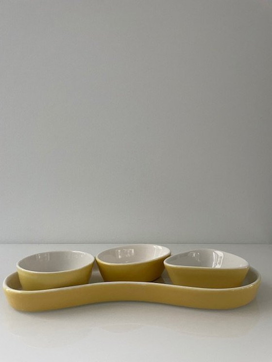 Image 1 of Vintage / Retro Schalen Pastel Geel En Wit Keramiek