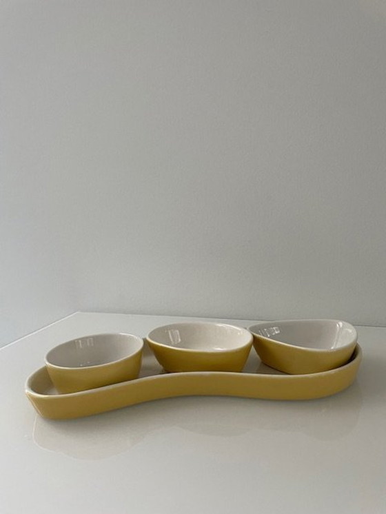Image 1 of Vintage / Retro Schalen Pastel Geel En Wit Keramiek