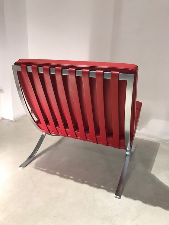 Image 1 of Knoll Barcelona Leunstoel Nieuw-Nooit Gebruikt In Venezia Rood Leer Ontwerp L. Mies Van Der Rohe En Lilly Reich 1929