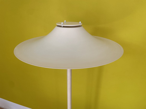 Image 1 of Lyfa Adina staande Deense lamp