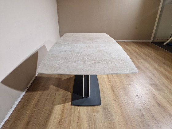 Image 1 of Bo Concept Milano - Eettafel - Uitschuifbaar - Nieuwstaat