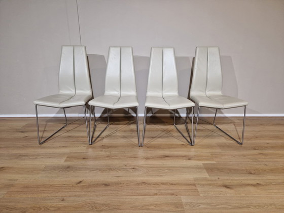 Image 1 of 4x Montis Ivy Eetkamerstoelen Crème Leder Design